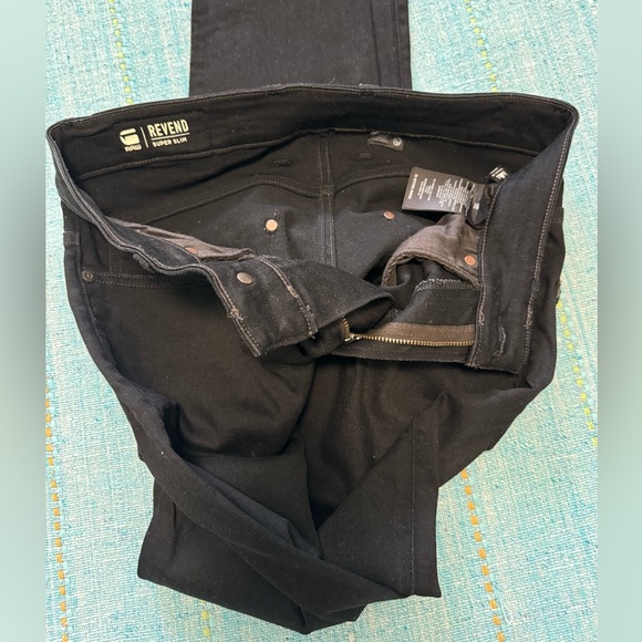 G-Star revend with very comfortable stretch denim size 31 . Excellent condition. - Picture 5 of 5